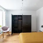 Ateliérový Apartamento *