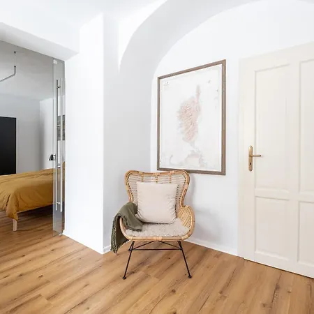 Ateliérový * Praga